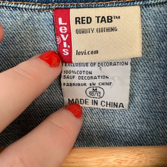 Red tab Levi’s denim jacket - Picture 6 of 6